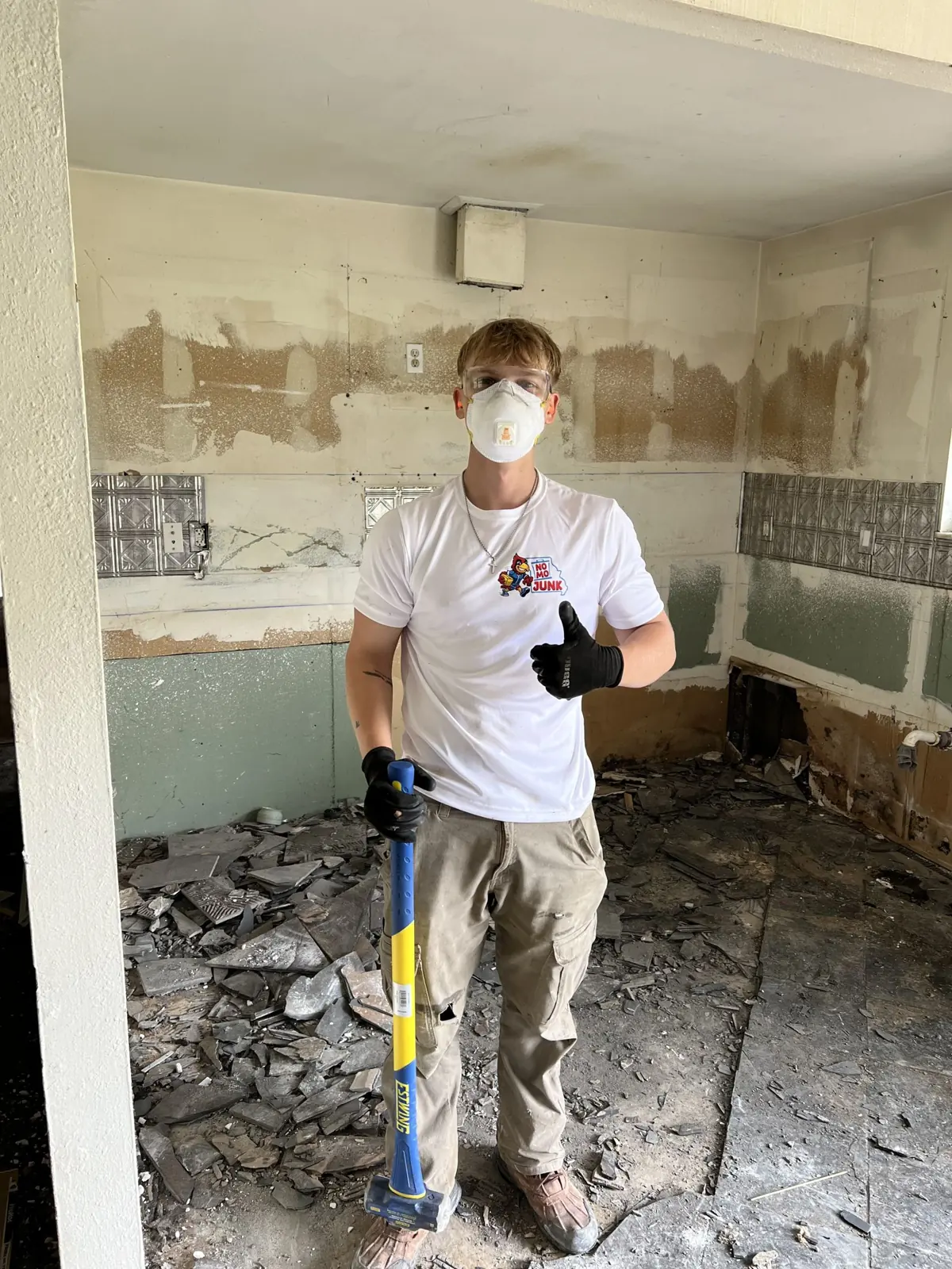 No Mo Junk demolition job
